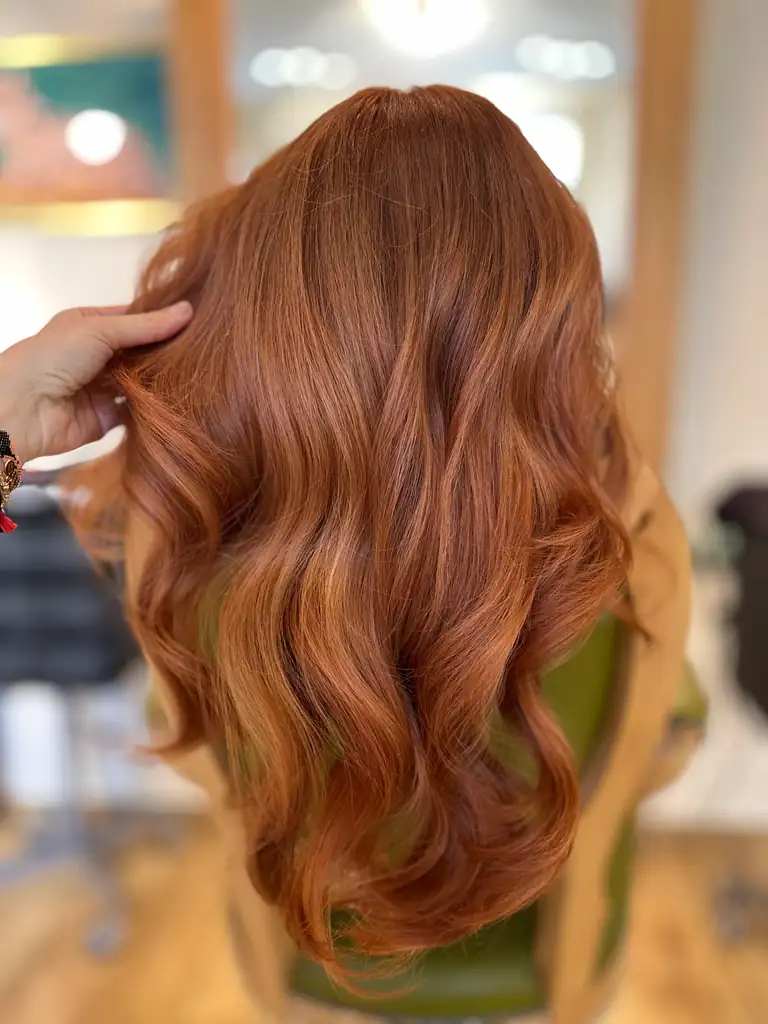 Servicii de coafat la Salon Caracter
